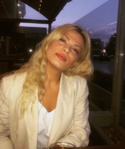 Kadın kullanıcı 11