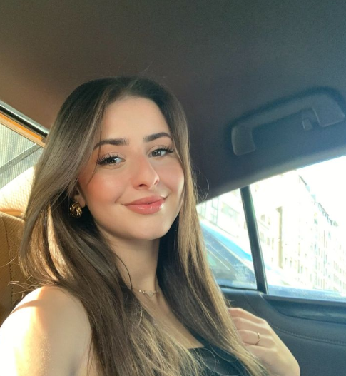 Kadın kullanıcı 4