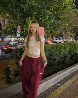 Kadın kullanıcı 7